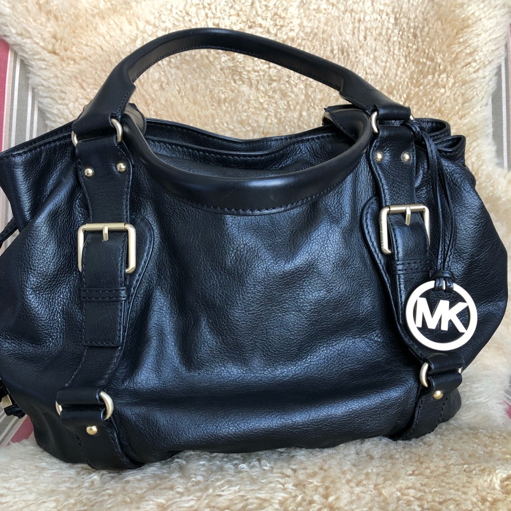 😍🎁Classic Auth.Michael Kors bag🥰❤️